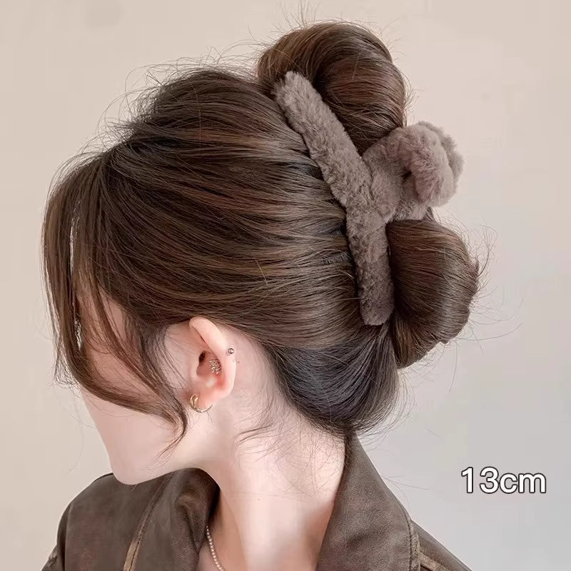 Winter Plush Hair Claw for Women Girls Sweet Hair Ornament Long Thich Hair Hairpin Headband Hair Clip Fashion Hair Accessories
