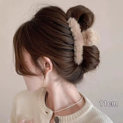 Winter Plush Hair Claw for Women Girls Sweet Hair Ornament Long Thich Hair Hairpin Headband Hair Clip Fashion Hair Accessories