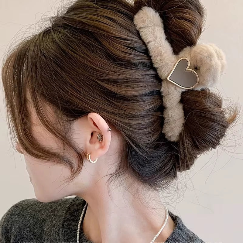 Winter Plush Hair Claw for Women Girls Sweet Hair Ornament Long Thich Hair Hairpin Headband Hair Clip Fashion Hair Accessories